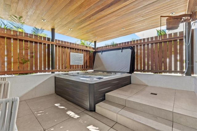 1020 SUNSET POINT ROAD 510, Clearwater, FL 33755