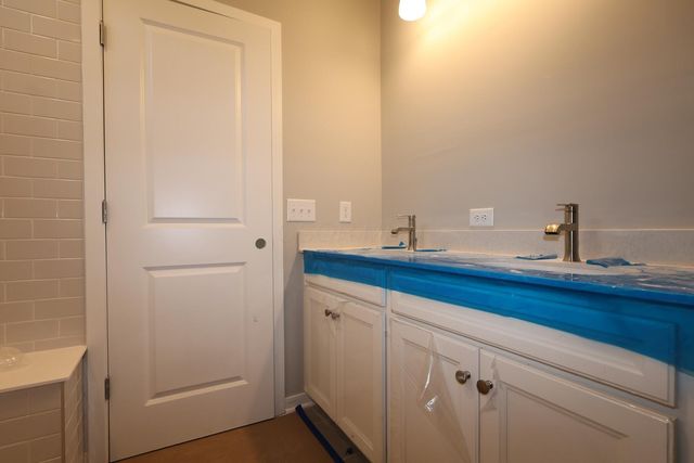 359 Oakmont Drive, Commercial Point, OH 43116