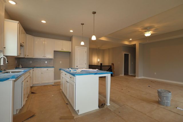 359 Oakmont Drive, Commercial Point, OH 43116