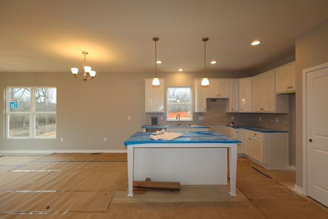 359 Oakmont Drive, Commercial Point, OH 43116