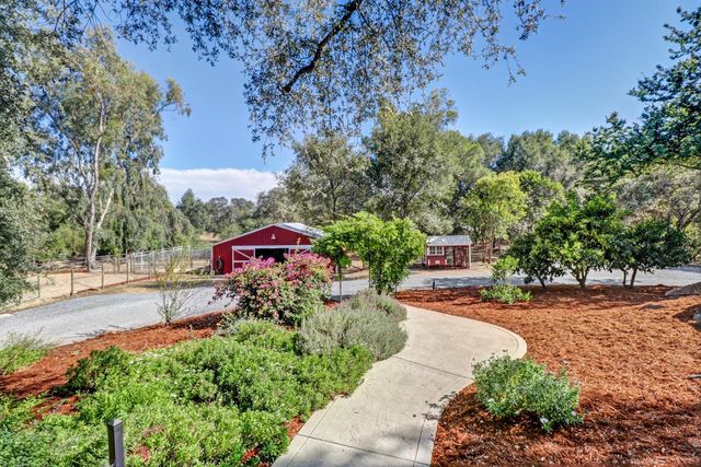 3625 Whiskey Hill Rd, Loomis, CA 95650