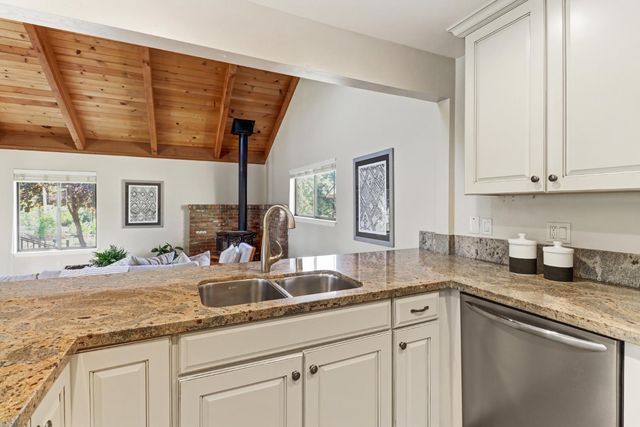 3625 Whiskey Hill Rd, Loomis, CA 95650