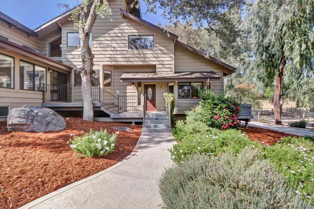 3625 Whiskey Hill Rd, Loomis, CA 95650