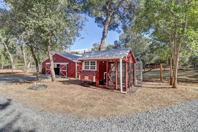 3625 Whiskey Hill Rd, Loomis, CA 95650