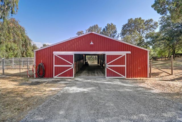 3625 Whiskey Hill Rd, Loomis, CA 95650
