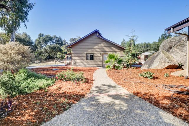 3625 Whiskey Hill Rd, Loomis, CA 95650