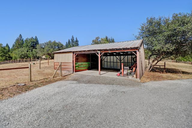 3625 Whiskey Hill Rd, Loomis, CA 95650