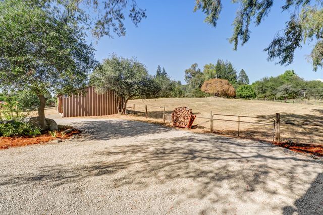 3625 Whiskey Hill Rd, Loomis, CA 95650
