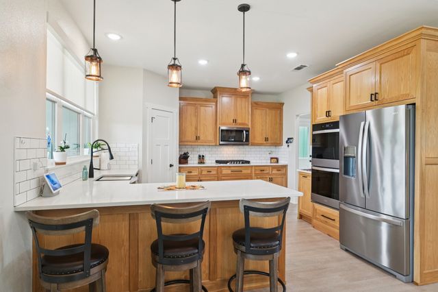 1143 Rs County Road 2300, Emory, TX 75440