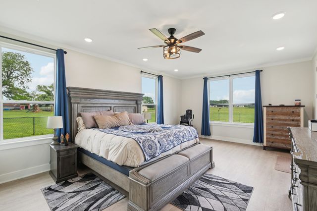 1143 Rs County Road 2300, Emory, TX 75440