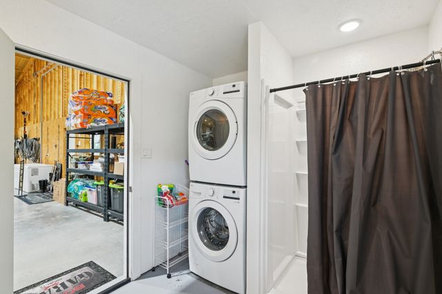 1143 Rs County Road 2300, Emory, TX 75440