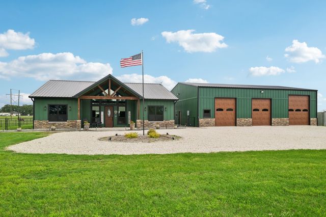 1143 Rs County Road 2300, Emory, TX 75440