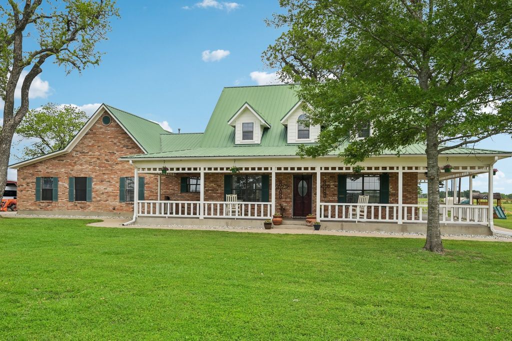 1143 Rs County Road 2300, Emory, TX 75440