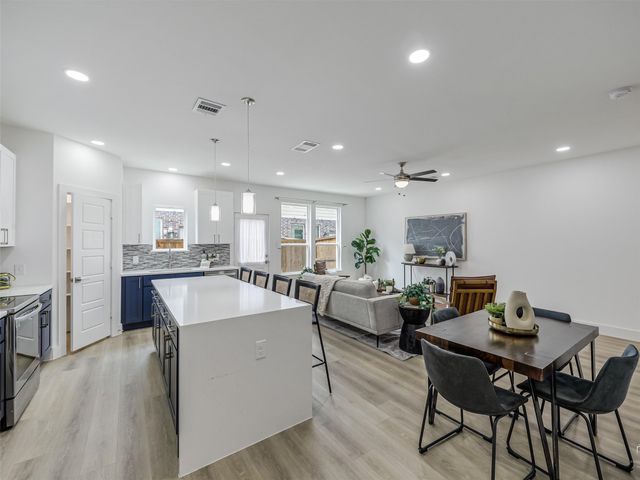 7331 Rubio Place, Dallas, TX 75235