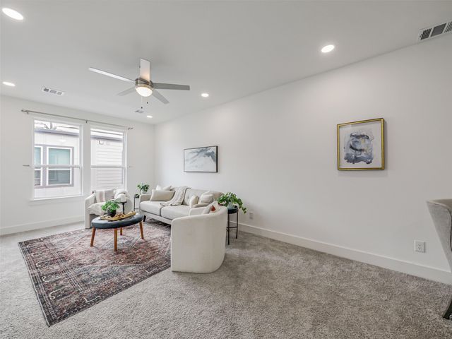 7331 Rubio Place, Dallas, TX 75235