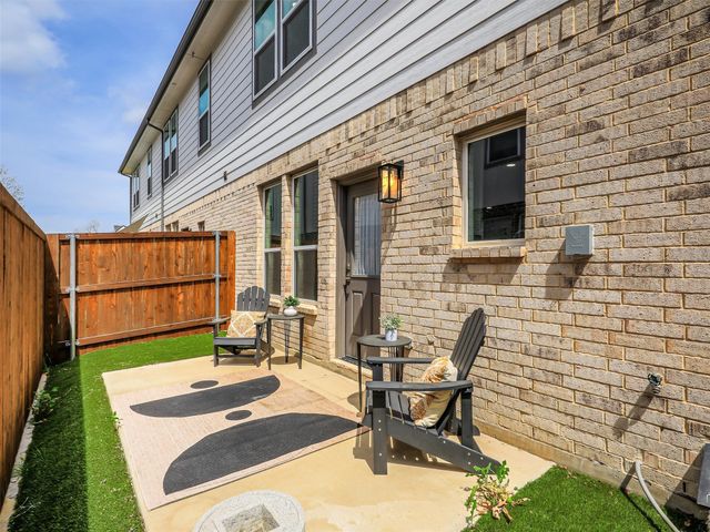 7331 Rubio Place, Dallas, TX 75235