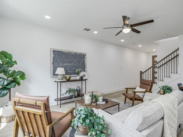 7331 Rubio Place, Dallas, TX 75235