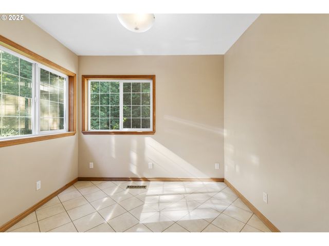 498 BRYANT HILL Rd, Woodland, WA 98674