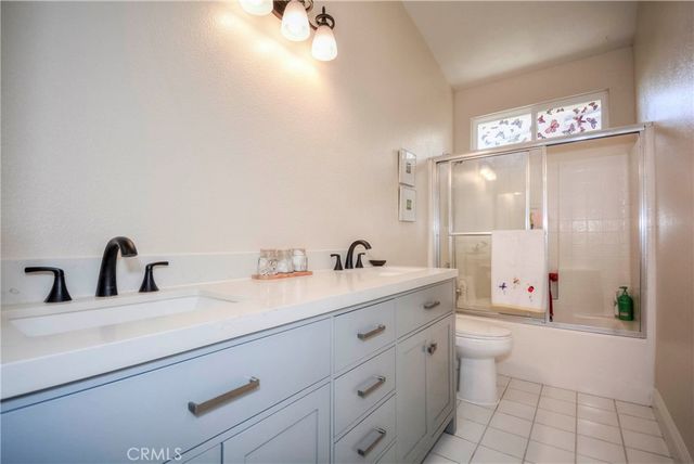 25 Corte Lateuza, Lake Elsinore, CA 92532