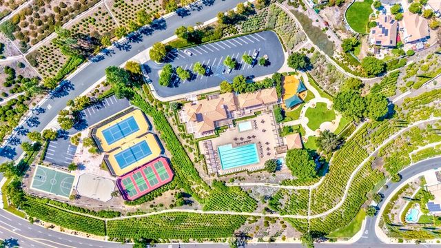 25 Corte Lateuza, Lake Elsinore, CA 92532