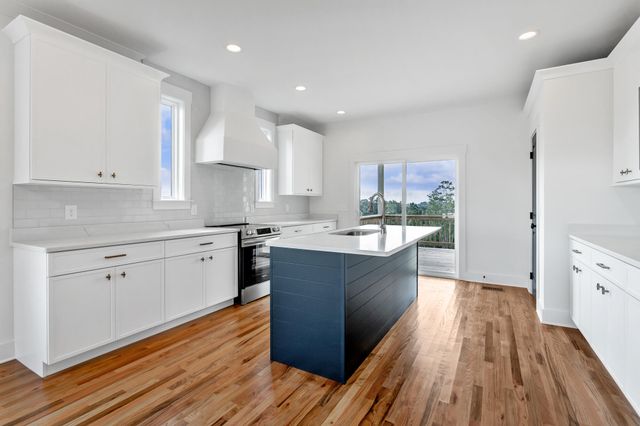 228 Cascade Drive, Rossville, GA 30741