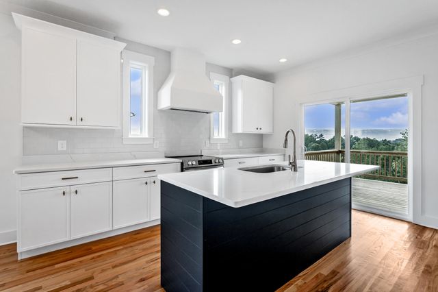 228 Cascade Drive, Rossville, GA 30741