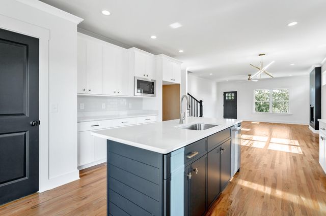 228 Cascade Drive, Rossville, GA 30741