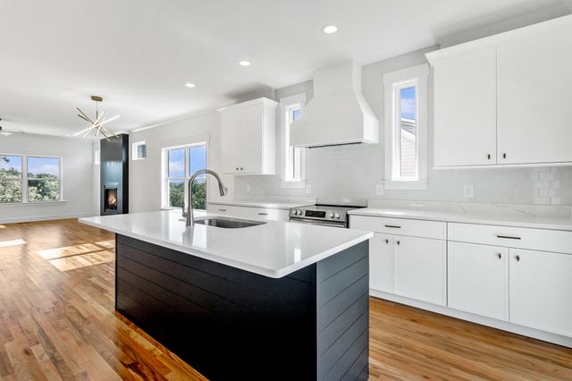 228 Cascade Drive, Rossville, GA 30741