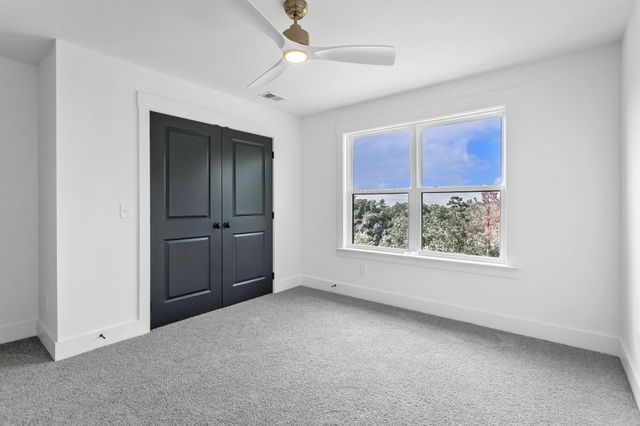 228 Cascade Drive, Rossville, GA 30741