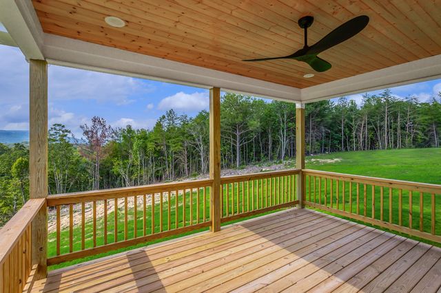 228 Cascade Drive, Rossville, GA 30741