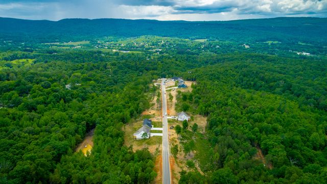 228 Cascade Drive, Rossville, GA 30741