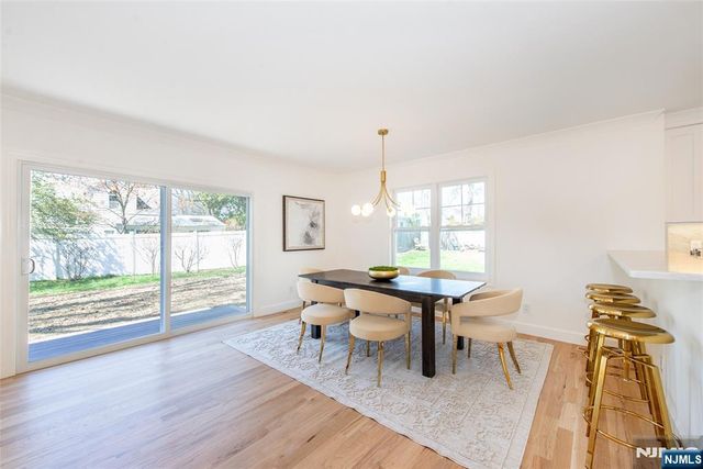 196 Vinton Circle, Fanwood, NJ 07023