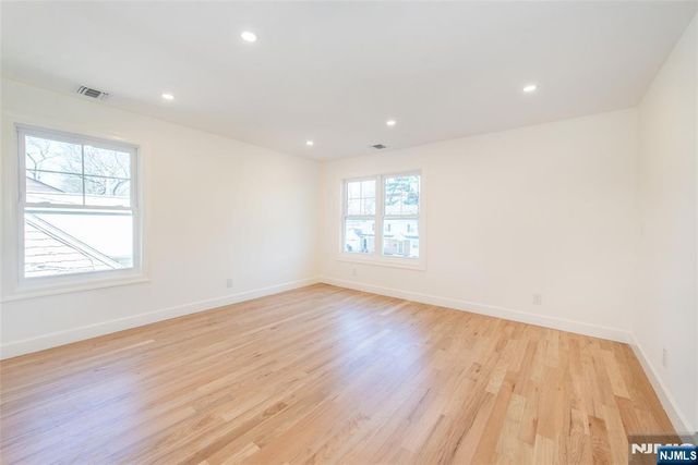 196 Vinton Circle, Fanwood, NJ 07023