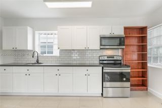 1945 Marseille Dr 4, Miami Beach, FL 33141