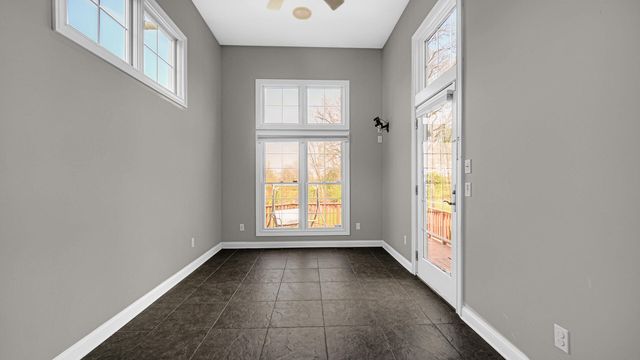 83 Scotscraig Drive, Valparaiso, IN 46385
