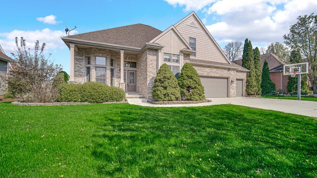 83 Scotscraig Drive, Valparaiso, IN 46385