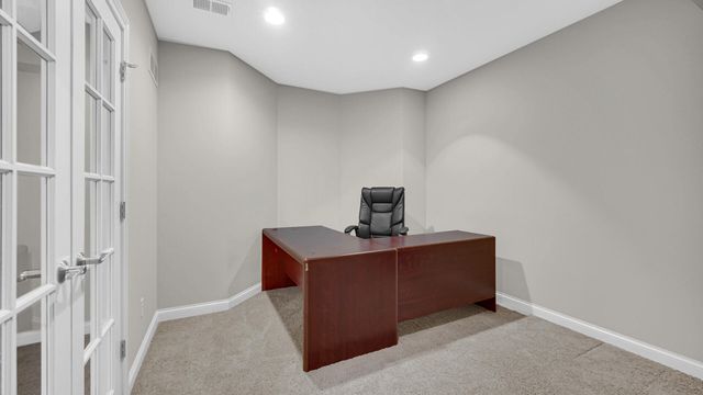 83 Scotscraig Drive, Valparaiso, IN 46385