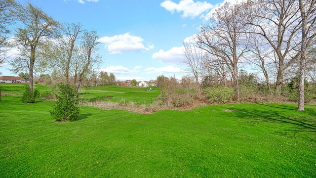 83 Scotscraig Drive, Valparaiso, IN 46385