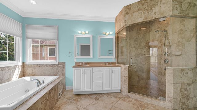 83 Scotscraig Drive, Valparaiso, IN 46385