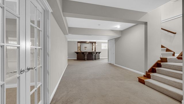 83 Scotscraig Drive, Valparaiso, IN 46385
