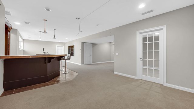83 Scotscraig Drive, Valparaiso, IN 46385