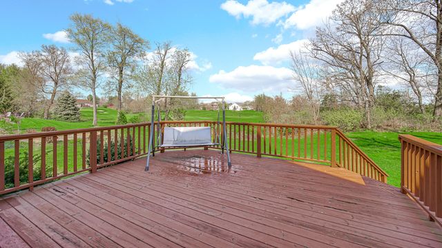 83 Scotscraig Drive, Valparaiso, IN 46385