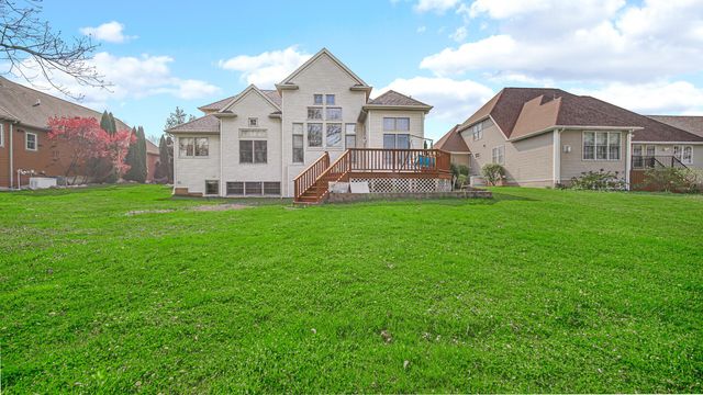 83 Scotscraig Drive, Valparaiso, IN 46385