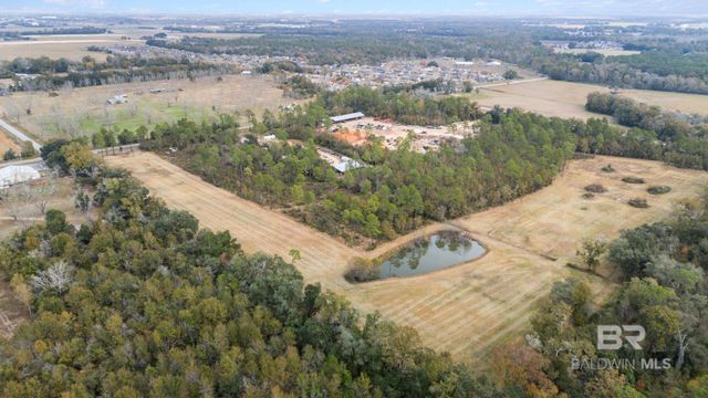 XXX Underwood Road, Foley, AL 36535