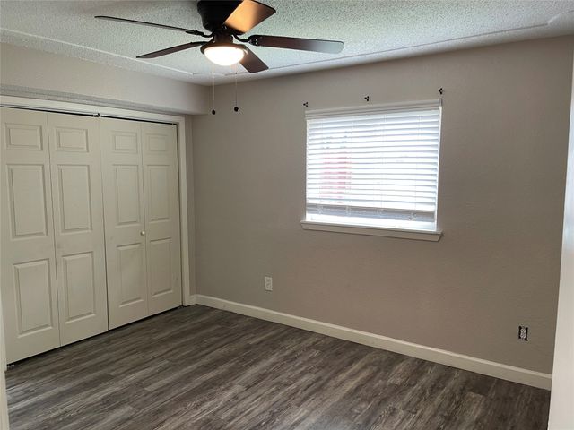 3817 Bremerton Street, Irving, TX 75062