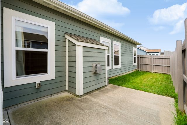 8810 Rowling Way, Indianapolis, IN 46239
