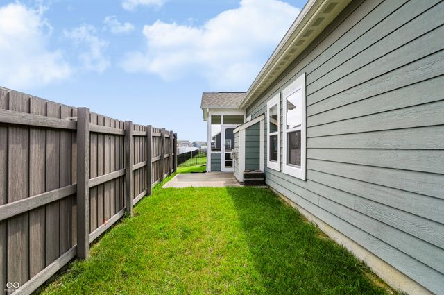 8810 Rowling Way, Indianapolis, IN 46239
