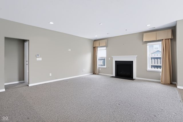 8810 Rowling Way, Indianapolis, IN 46239