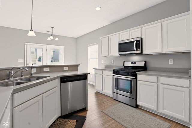 8810 Rowling Way, Indianapolis, IN 46239