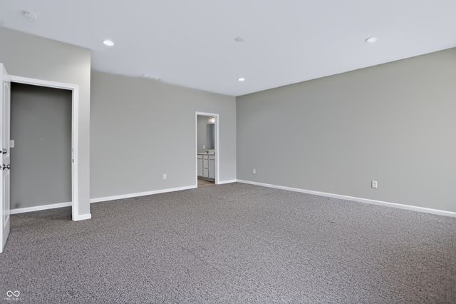 8810 Rowling Way, Indianapolis, IN 46239
